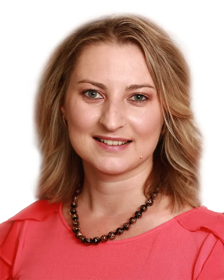 Alina Jones | Accounting and Finance Recruiter